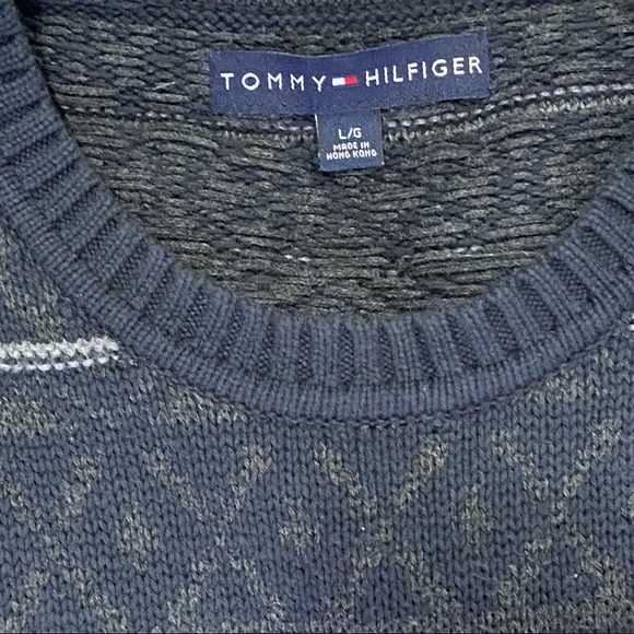 Tommy Hilfiger men 100% cotton long sleeves crew neck sweater. Size L. Used - Picture 8 of 9